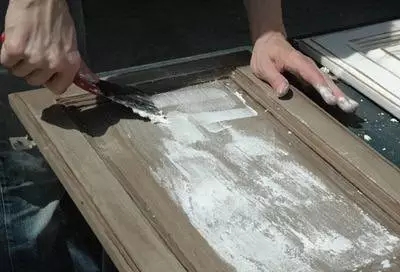 漆強(qiáng)化工_水性漆施工_去毛刺